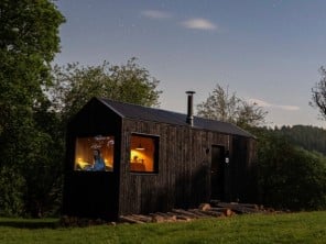 Dog Friendly Off Grid Romantic Cyra Shack in the Dee Valley